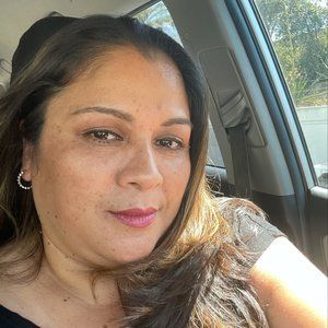 Meet your Posher, Lorena